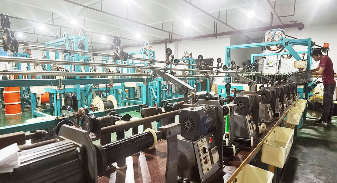 Shenzhen Yasi Lecai Technology Co., Ltd. productielijn van de fabrikant
